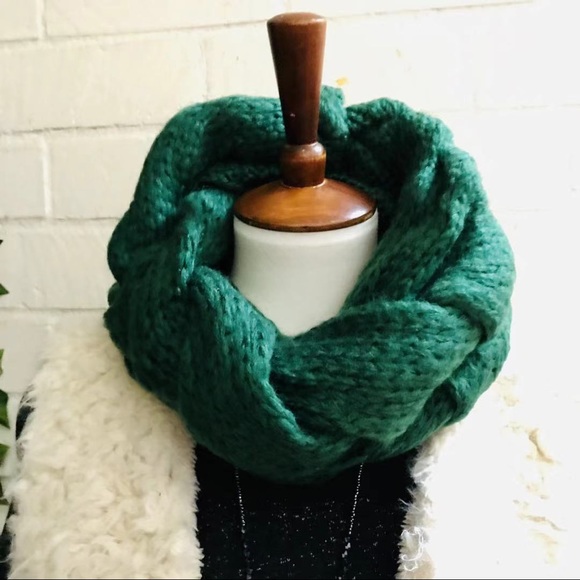 Infinity scarf - Picture 4 of 6